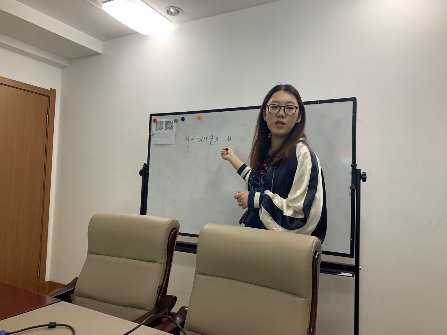3044am永利集团3044noc博士生沙龙2019-06（总第6期）简报图片.jpg